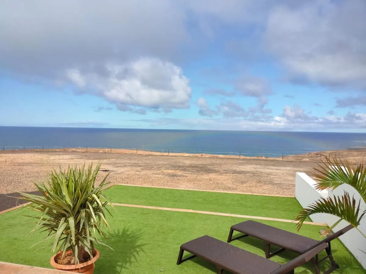 Homestay Mas Alla De Todo, Relax Apartment Ajuy